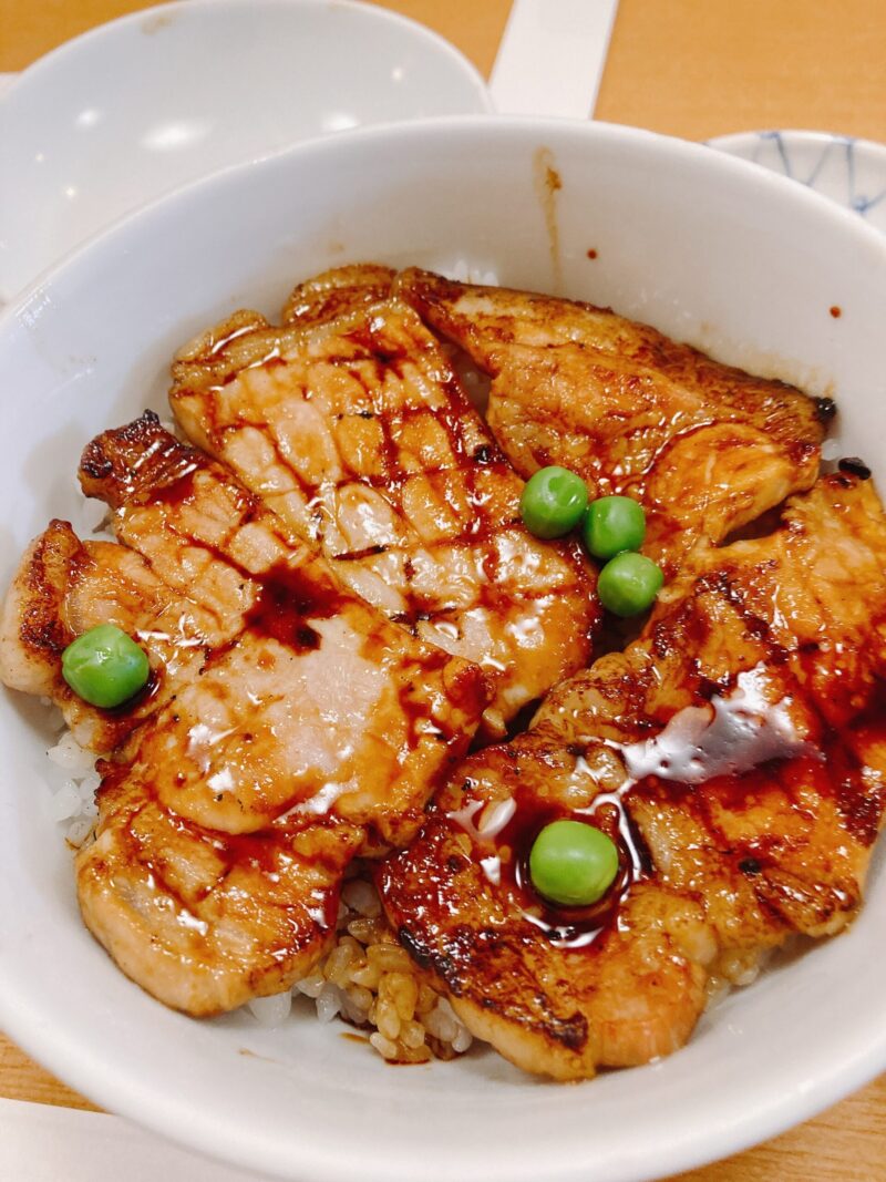 ぱんちょうの豚丼