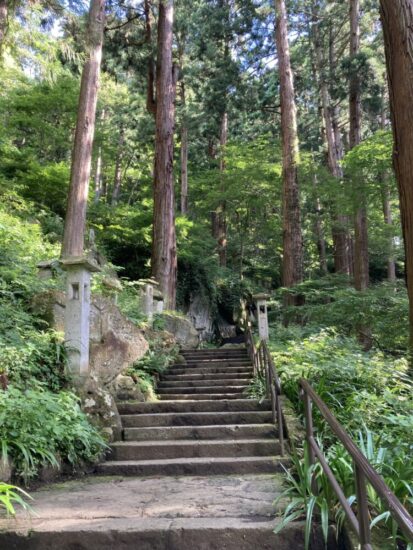 立石寺の階段