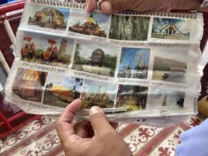 バイクタクシーの人がアユタヤの観光地を説明する地図