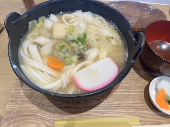 河口湖　土浦食堂のほうとう