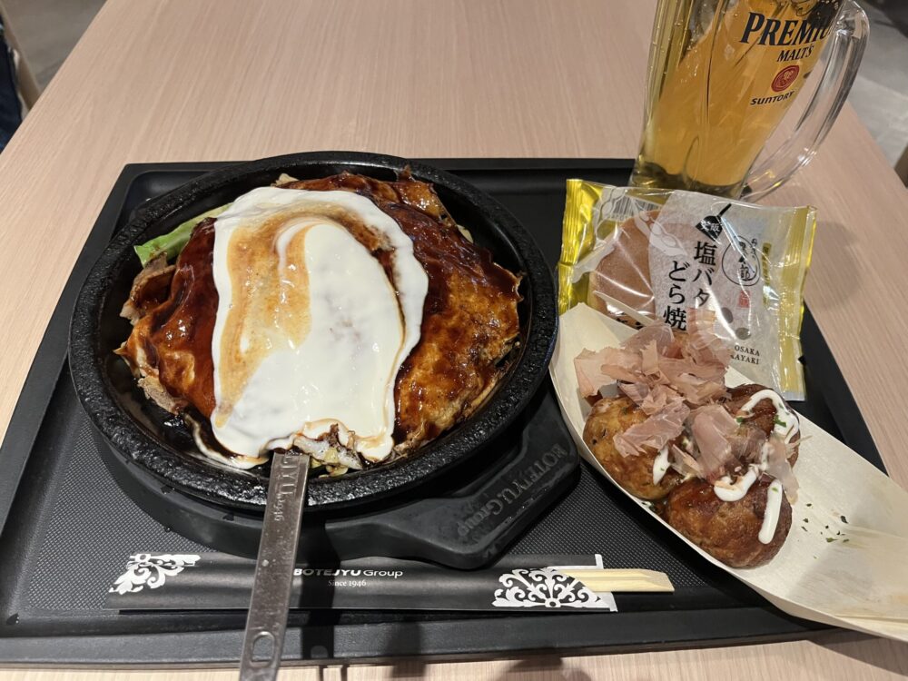 道頓堀くり田のお好み焼きとたこ焼きのセット