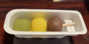 道後温泉本館の個室のお茶