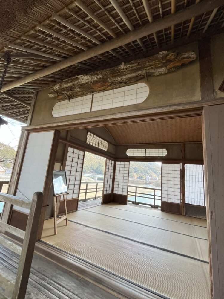 臥龍山荘の様子
