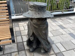 小倉駅の銀河鉄道999鉄郎像