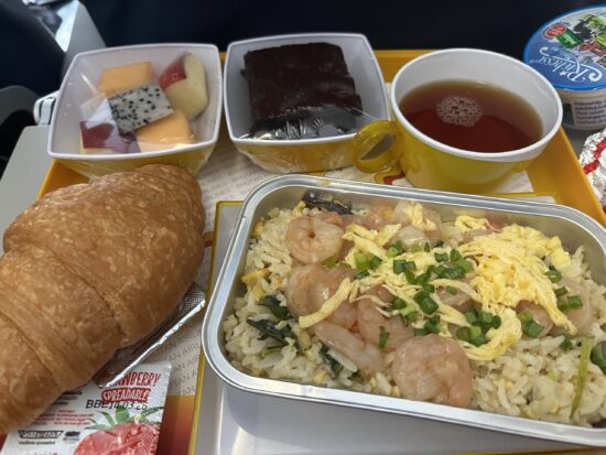 ブータンエアラインの機内食　バンコクーコルタカのノンベジ