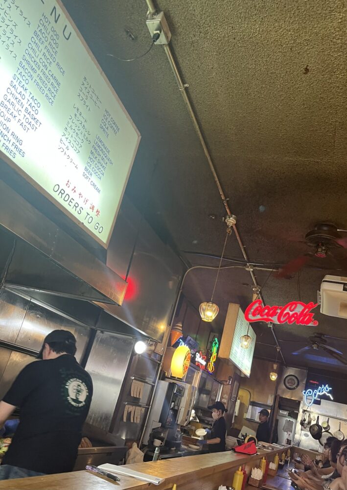 ハニービー店内