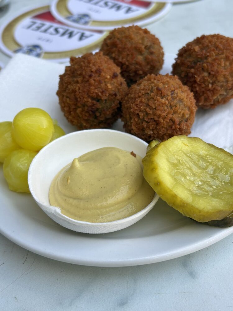 ビターバレンの揚げ物料理