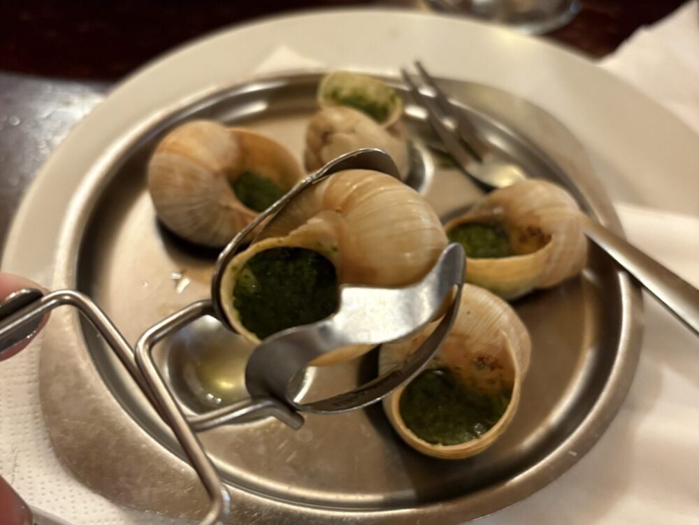 バター香るエスカルゴ料理