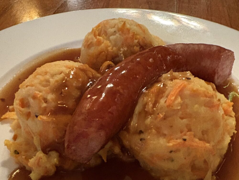 オランダ伝統料理ヒュッツポット