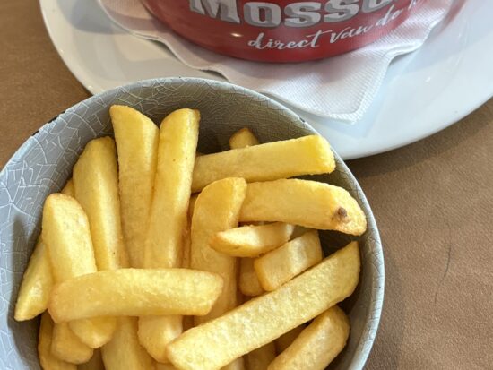 ムール貝とフライドポテトのセット