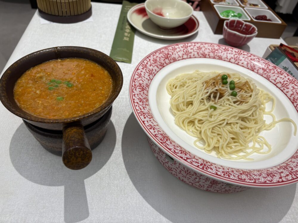 杭州名物蟹麺の料理