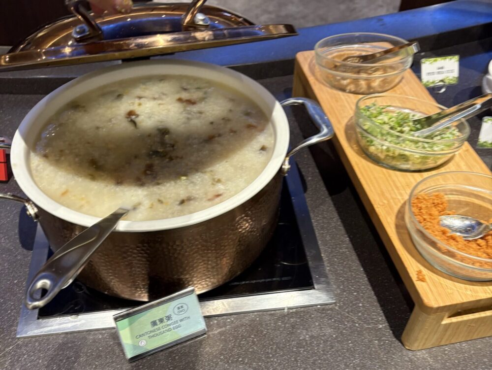 桃園空港The Starラウンジのビュッフェ料理