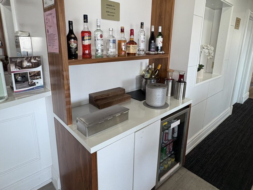 ChinaAirlinesLoungeに用意されたお酒