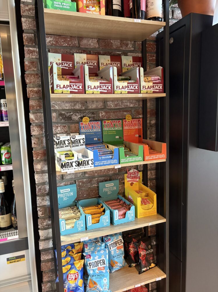 モクシー・アムステルダムのスナックバー