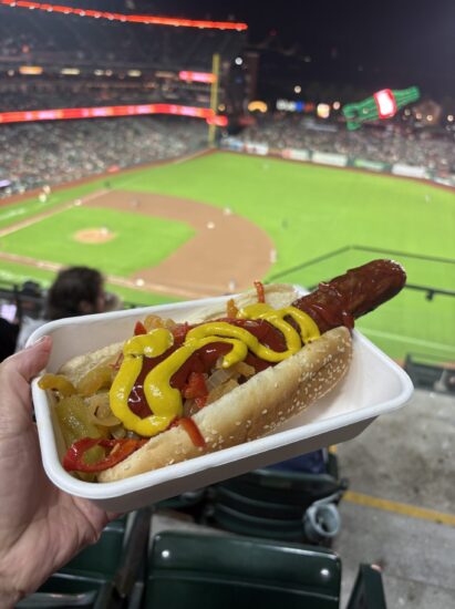Oracle Parkで食べた大きなホットドッグ