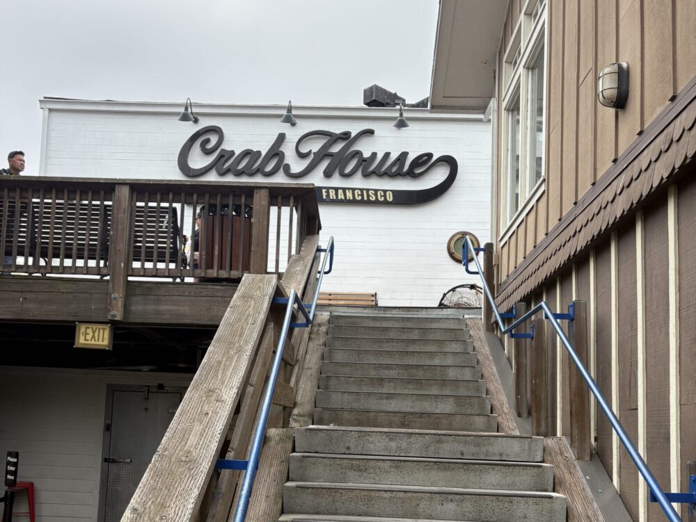 PIER39のCrab House