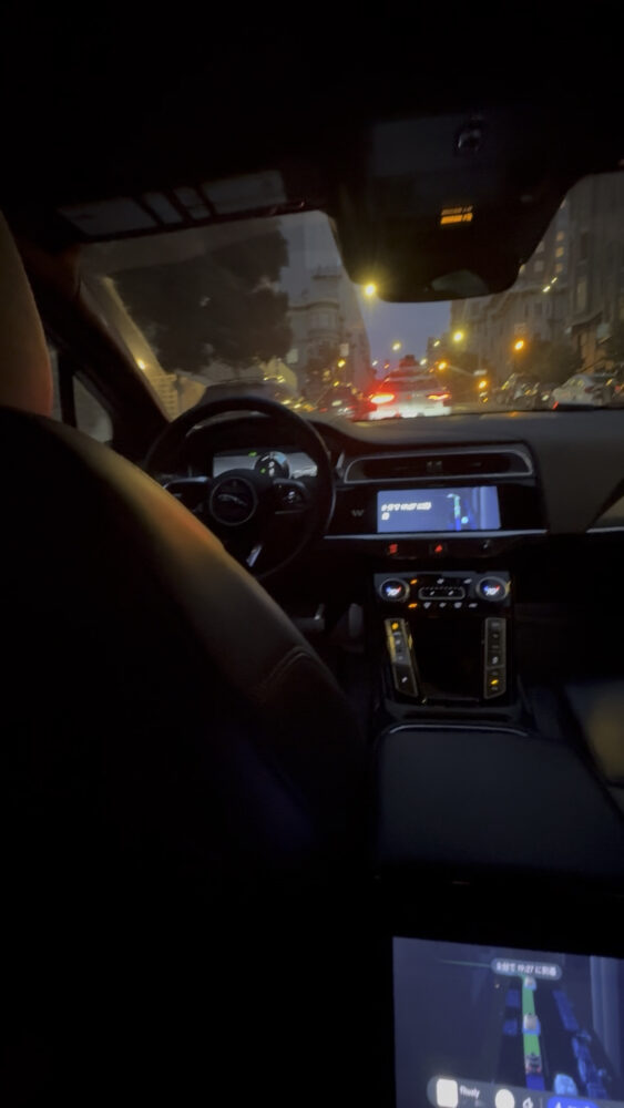 Waymoの車内